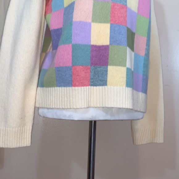 Jones New York Vintage Lambswool Turtleneck Sweater - Picture 5 of 8